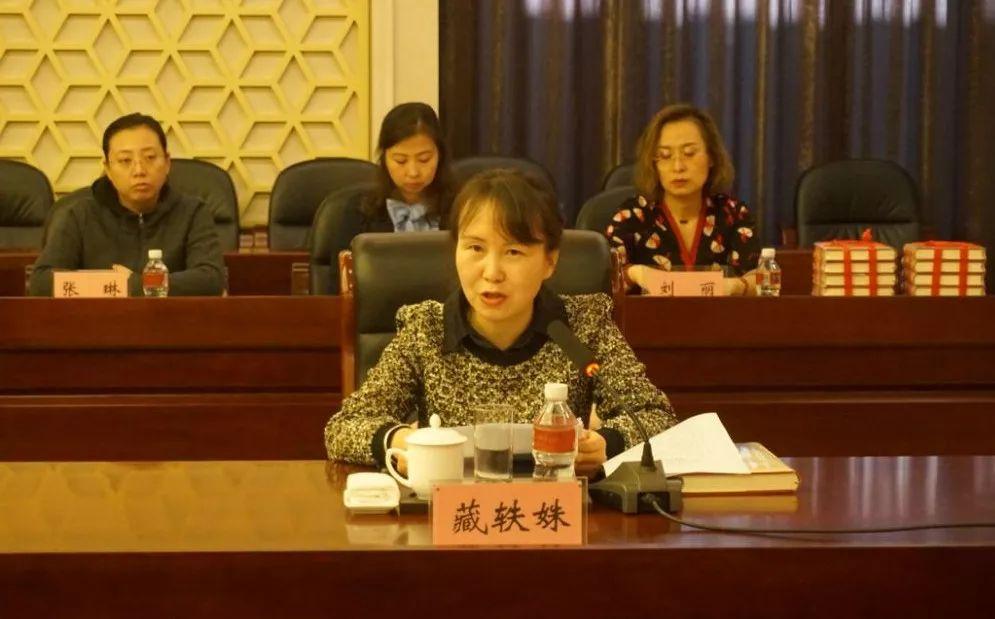 黑龙江夜话，舞台上的深情独白